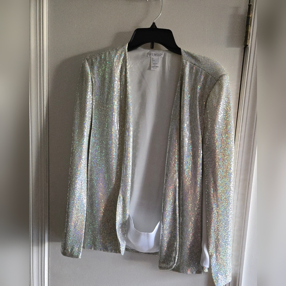 Silver Sequin Cape Jacket by VENUS - Picture 3 of 8